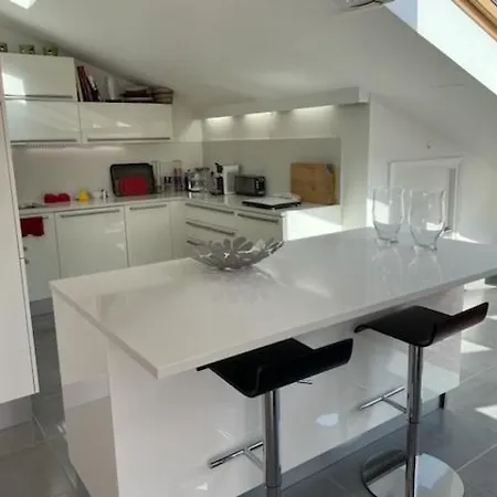 Patio D'azur Toit Terrasse De Gamme 3 Ch Jacuzzi Coeur De Et Apartamento *