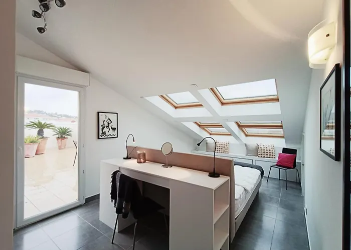 Patio D'azur Toit Terrasse De Gamme 3 Ch Jacuzzi Coeur De Et * Saint-Raphaël