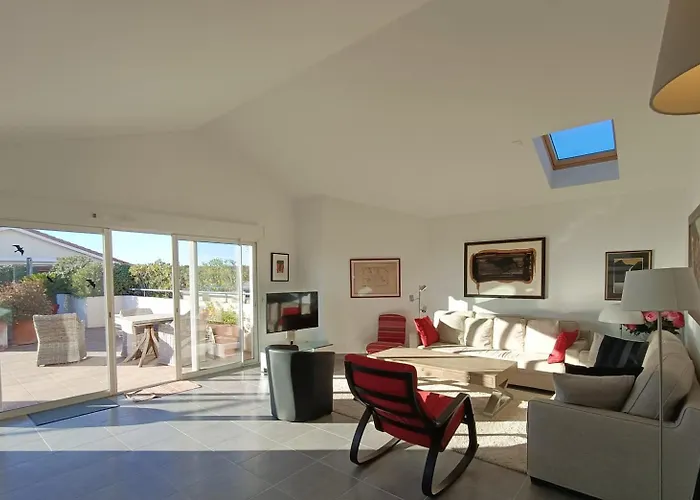 Patio D'azur Toit Terrasse De Gamme 3 Ch Jacuzzi Coeur De Et * Saint-Raphaël